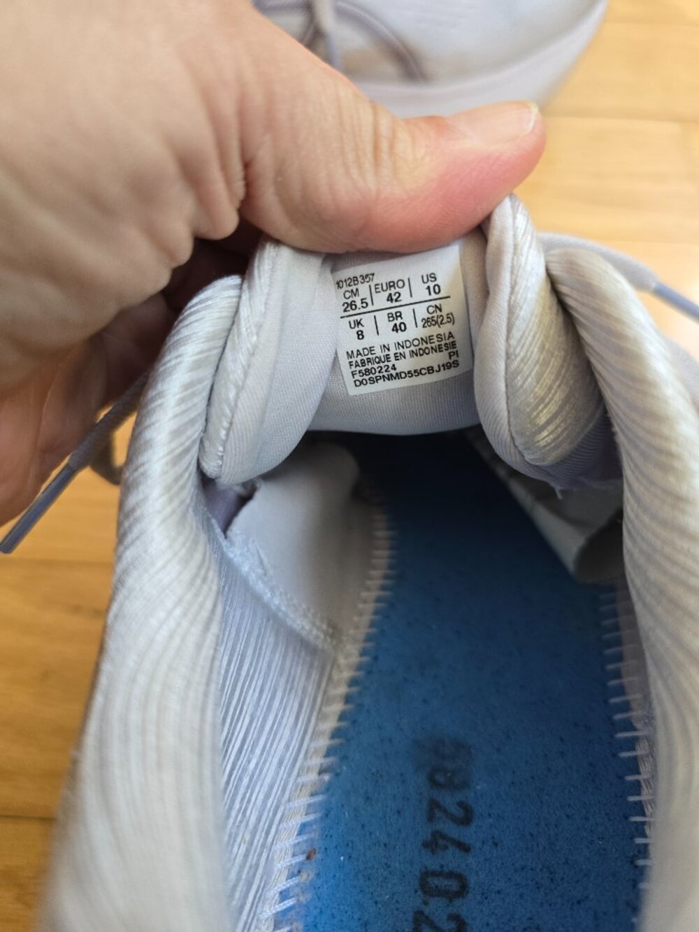 Asics | Gel-Kayano 30 'Lilac Hint' sporty running sneakers | WMS 10 - Picture 5 of 11